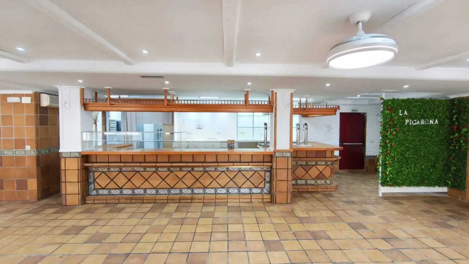 Local commercial à vendre à Tavernes de la Valldigna