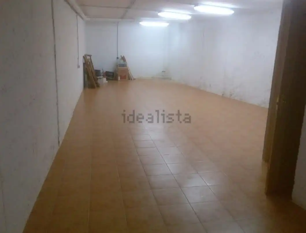 Local comercial en venda a Calle de los Cardeñas, imagen 4