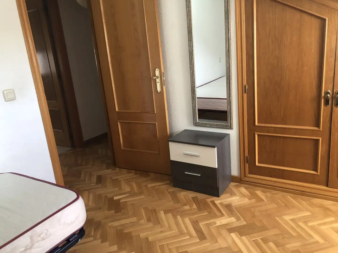Habitación de Dúplex en venta en Segovia con Calefacción y Amueblado