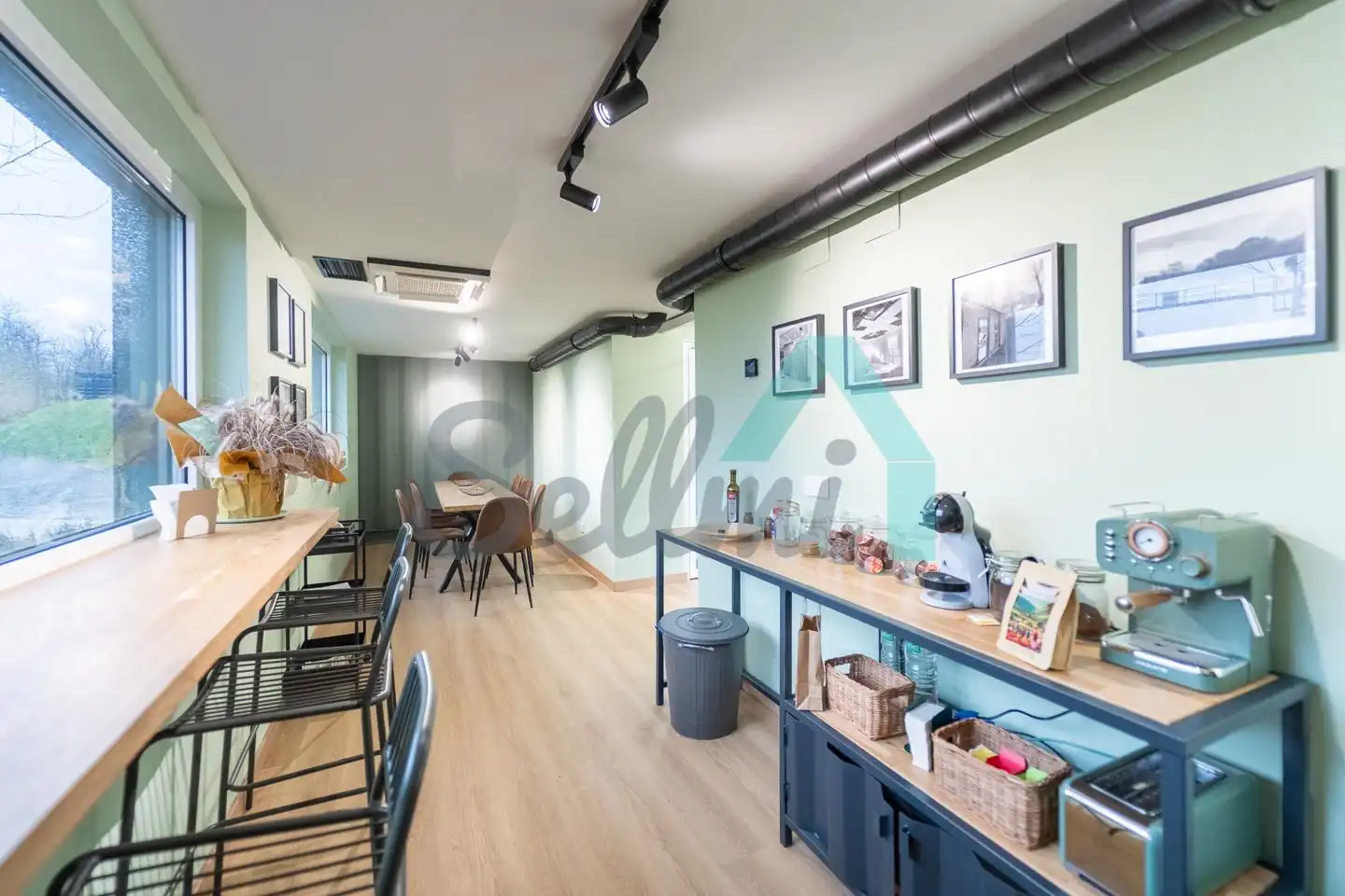 Office for rent in Ribera de Arriba  with Air Conditioner and Furnished