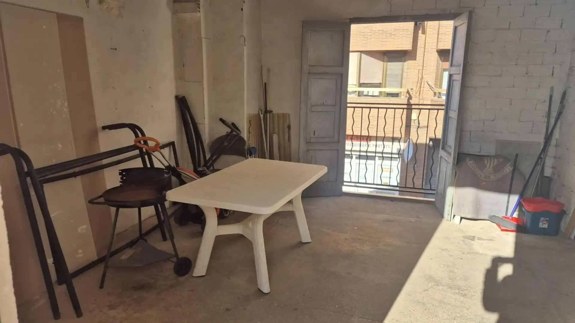 Einfamilien-Reihenhaus zum Verkauf in Aldaia mit Terrasse und Abstellraum