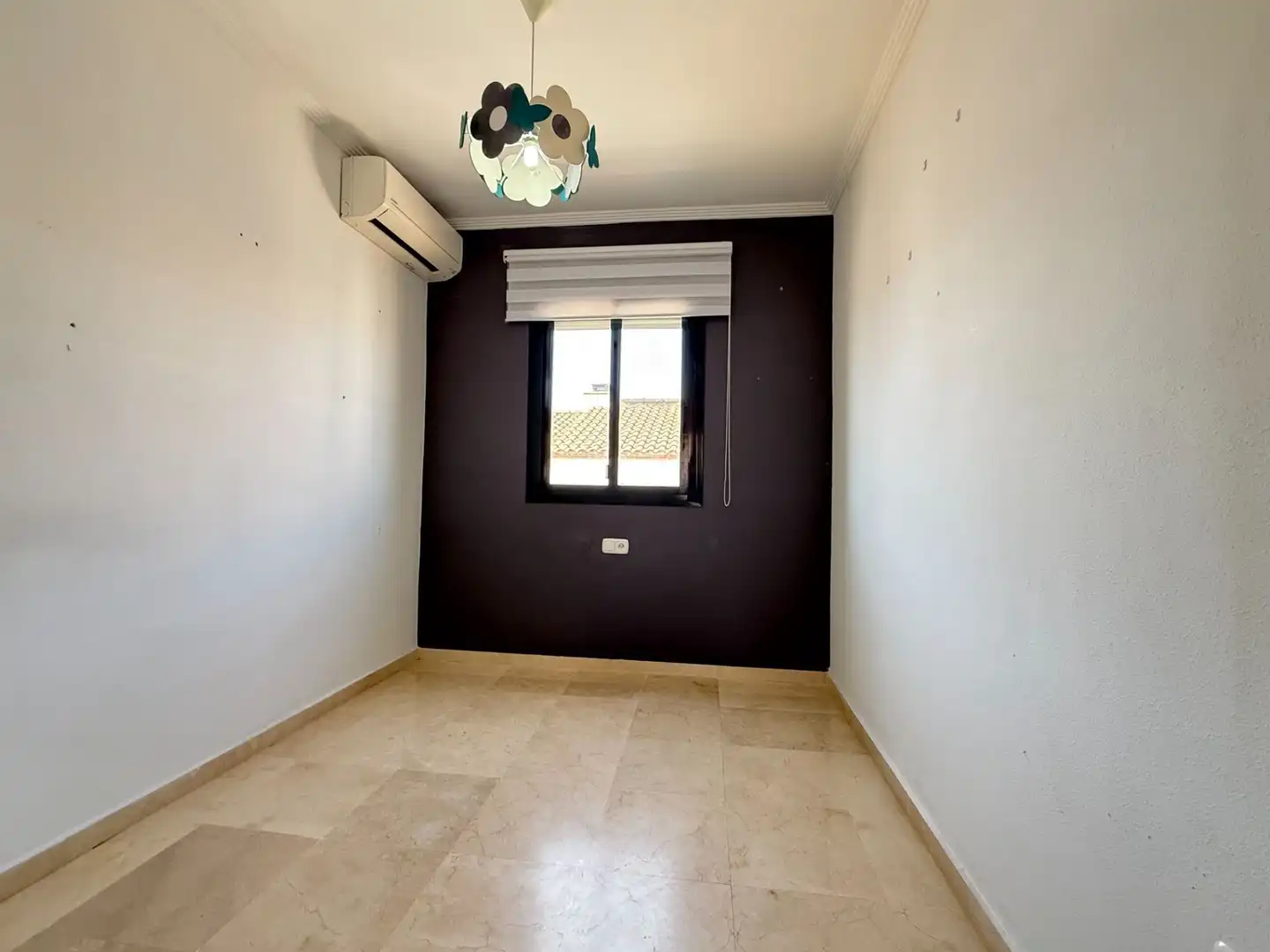 Habitación de Casa adosada en venta en Aljaraque con Trastero y Amueblado