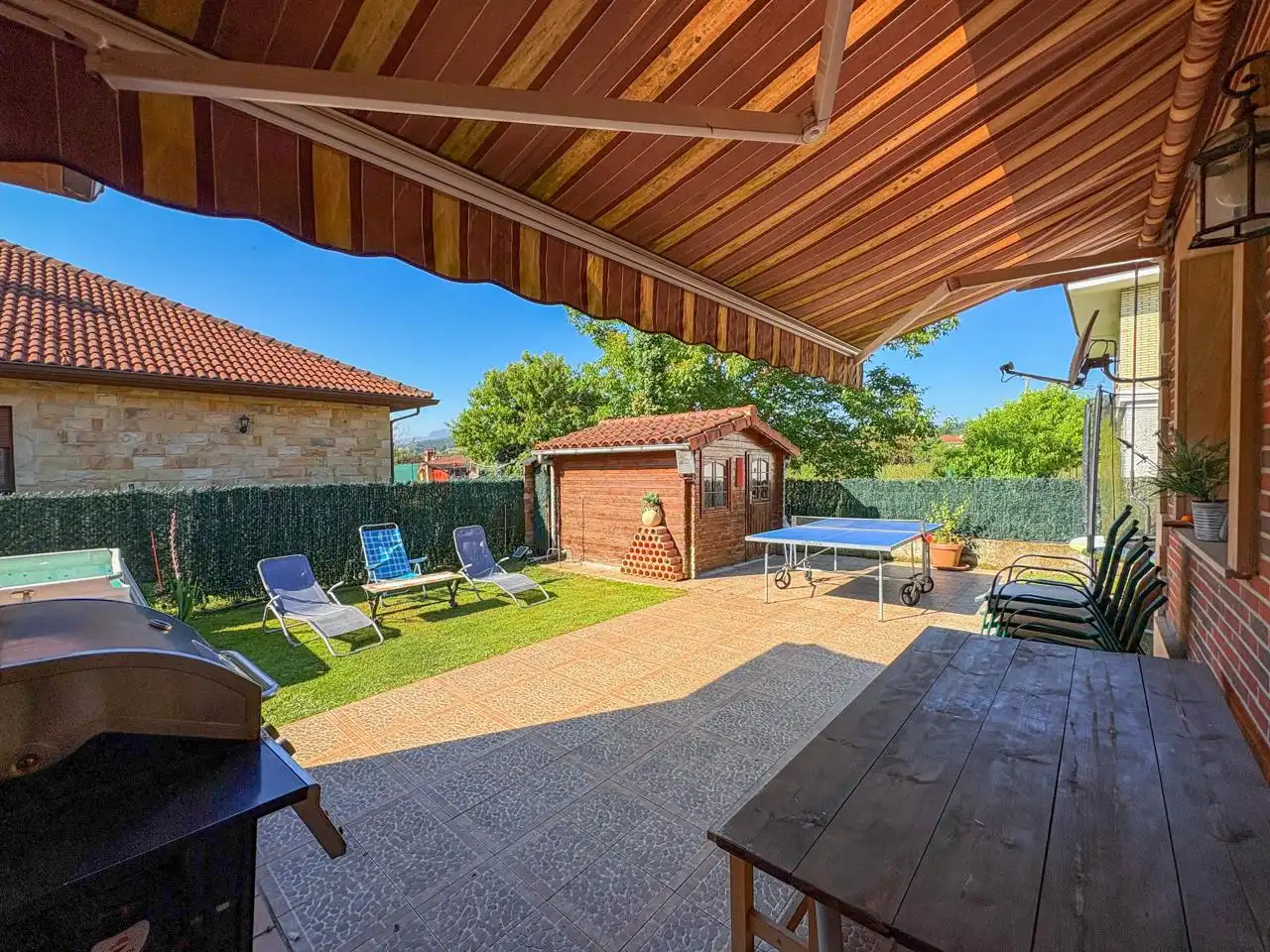 Terrassa de Casa o xalet en venda en Bárcena de Cicero amb Calefacció, Jardí privat i Piscina
