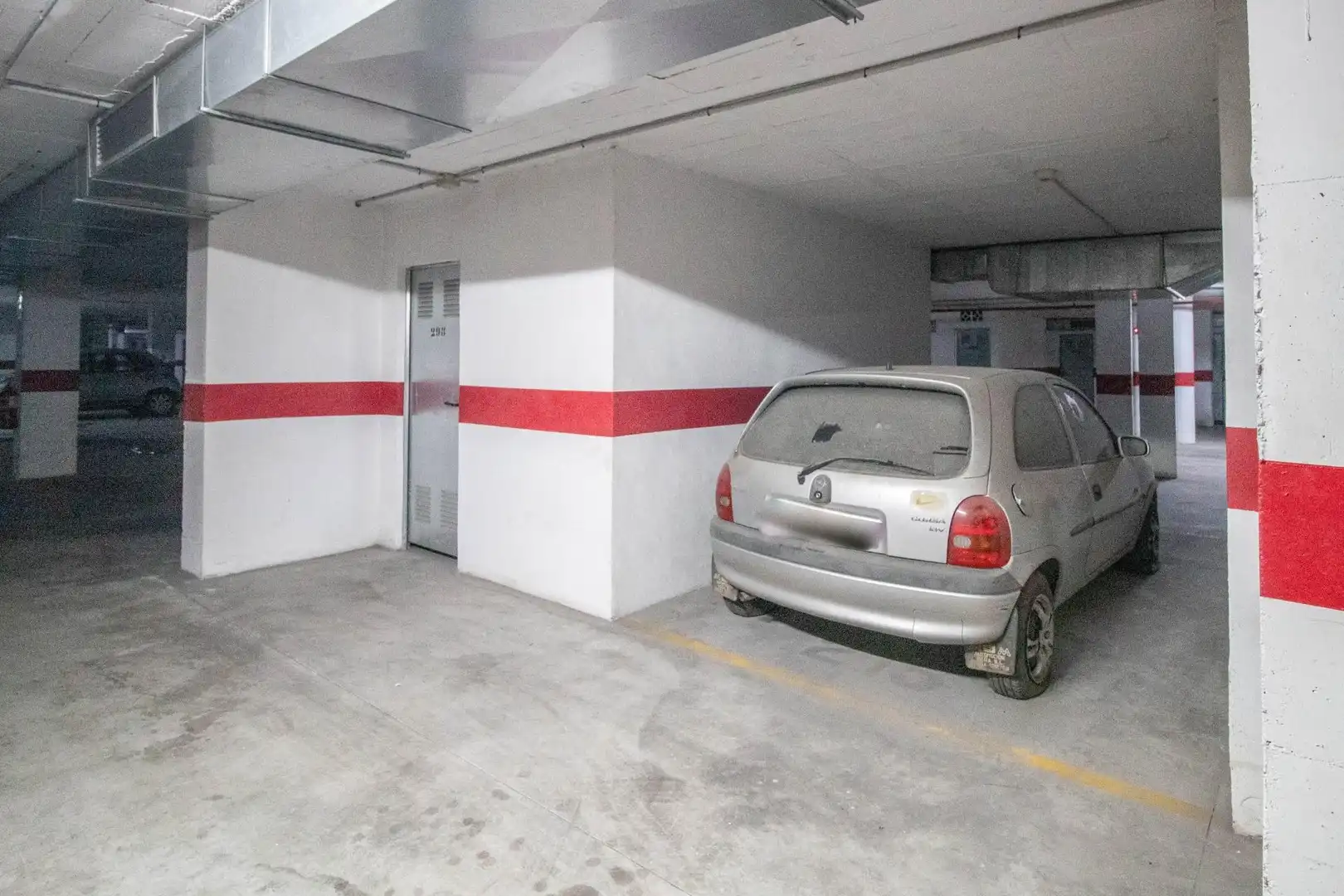 Parking of Attic for sale in Torrevieja  with Air Conditioner, Terrace and Storage room