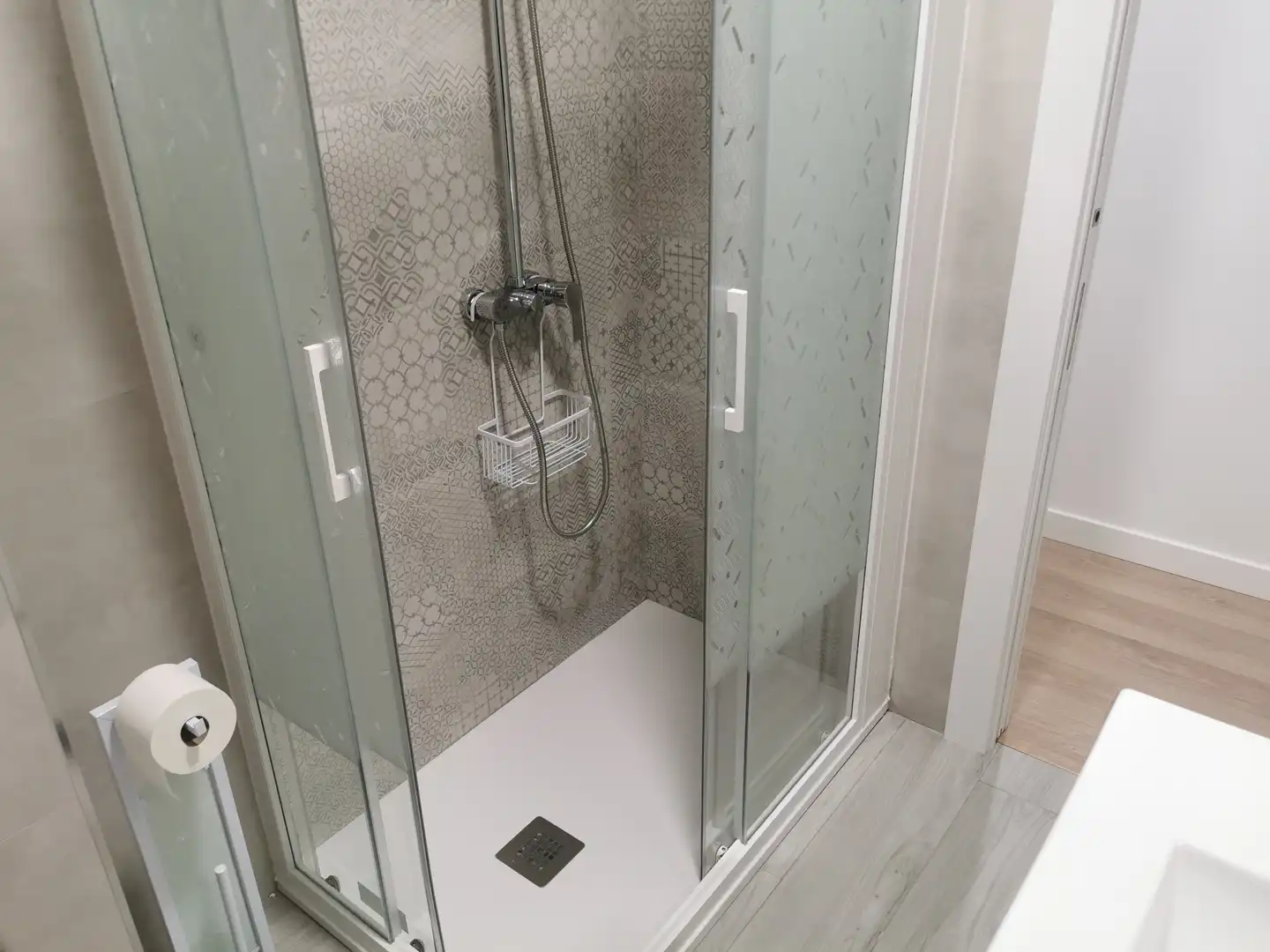 Baño de Piso en venta en León Capital  con Calefacción, Parquet y Trastero