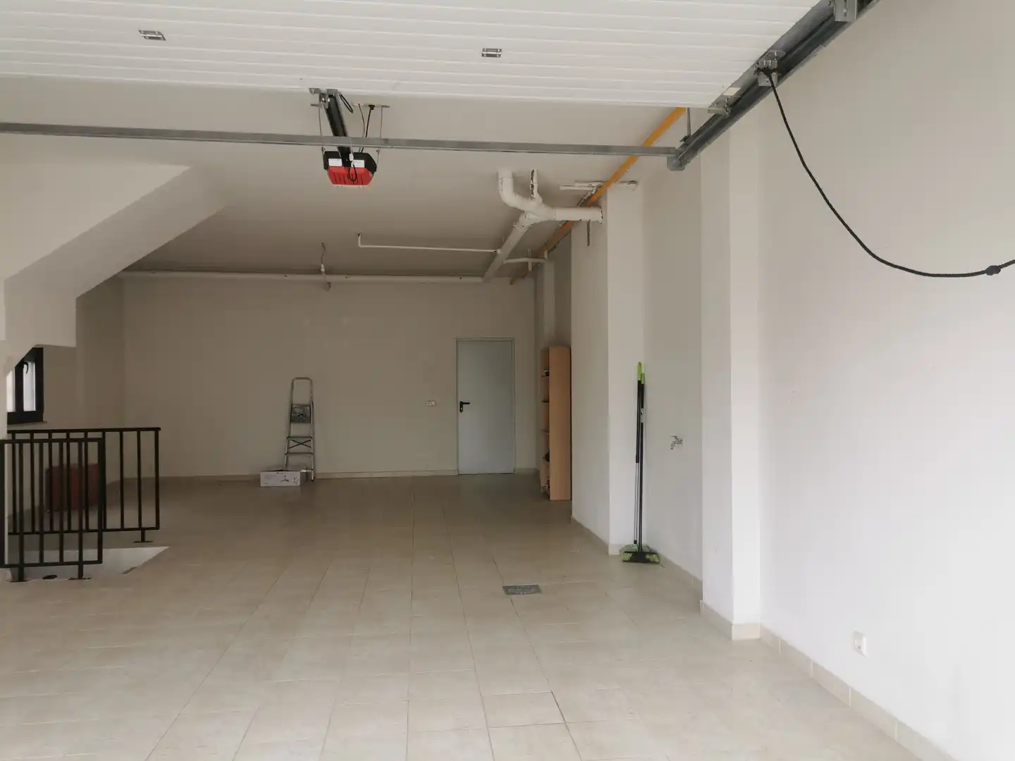 Casa aparellada amb terrassa en venda a Calle Rafael Lapesa, imagen 43