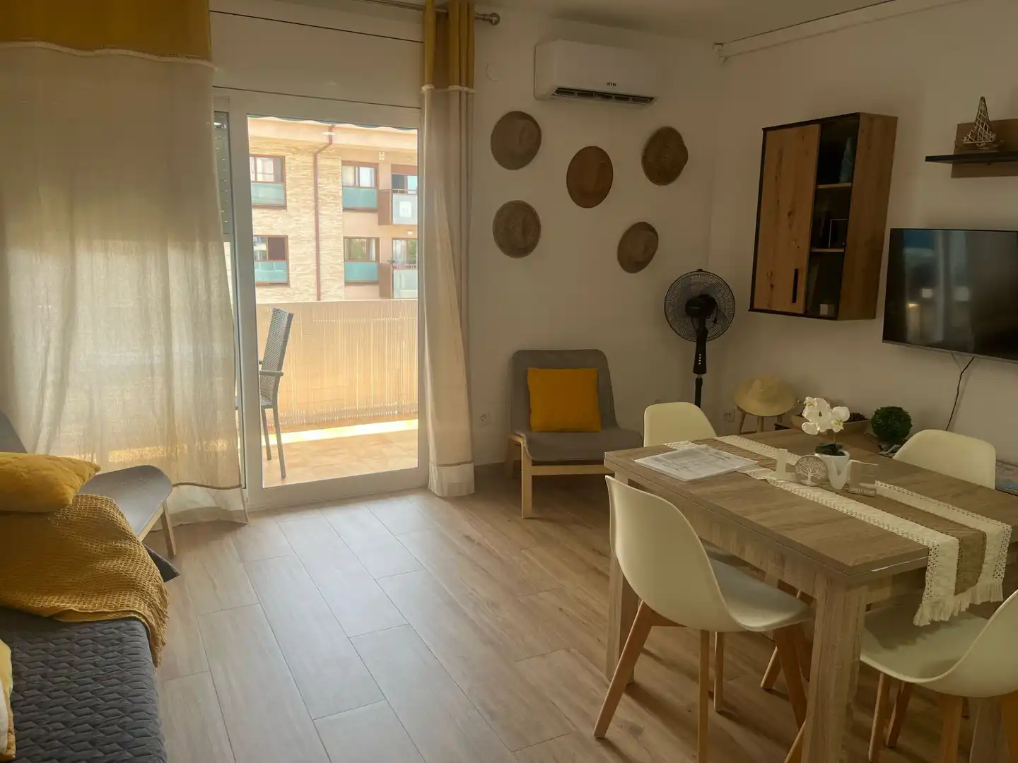 Dormitori de Pis en venda en Lloret de Mar amb Aire condicionat, Calefacció i Moblat