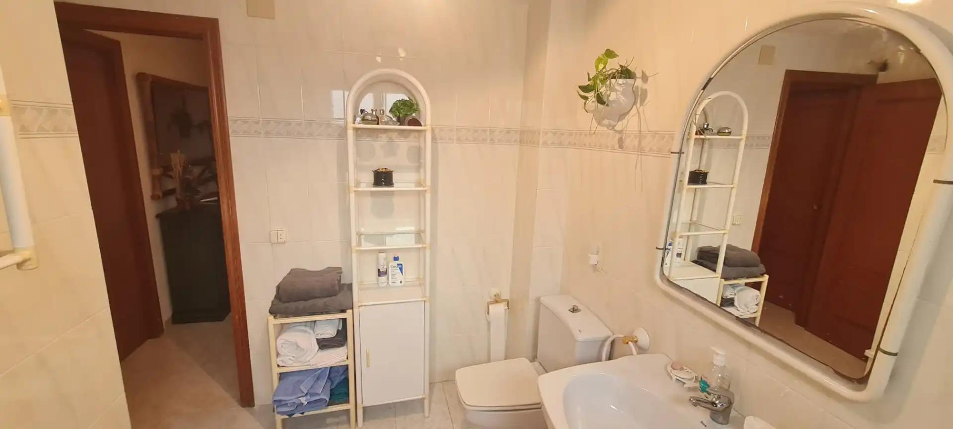 Badezimmer von Einfamilien-Reihenhaus zum Verkauf in Alcalà de Xivert mit Klimaanlage, Terrasse und Möbliert
