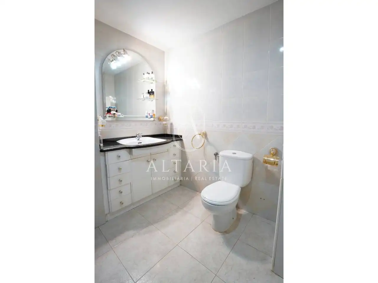 Baño de Piso en venta en Arbúcies con Aire acondicionado, Balcón y Alarma