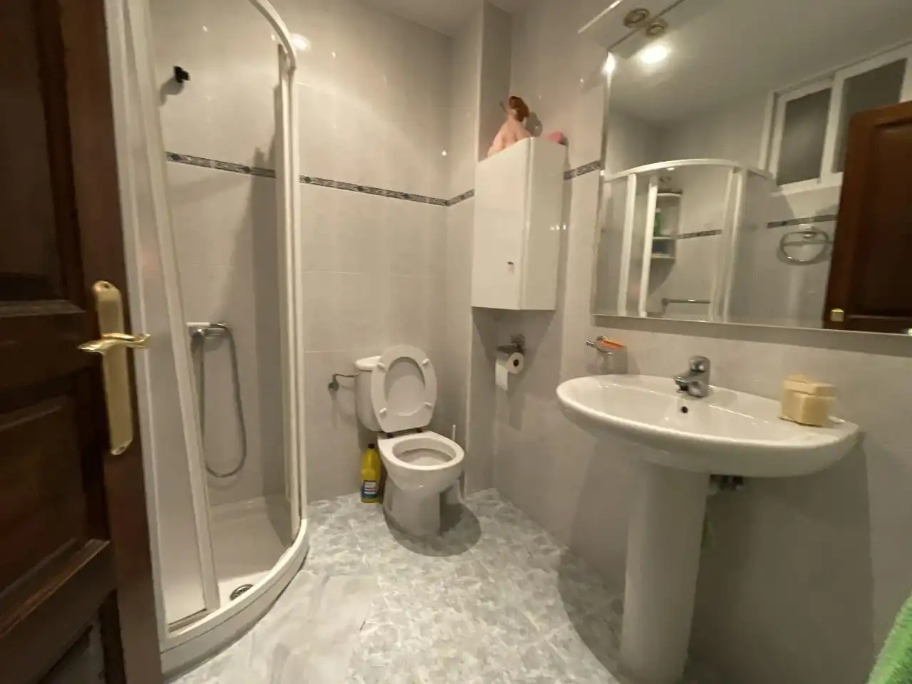 Bathroom of Houses for sale in Castildelgado  with Storage room and Furnished