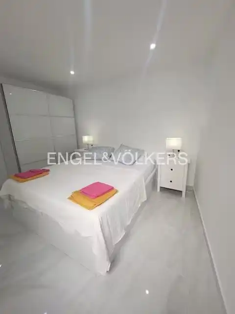 Schlafzimmer von Wohnung zur Miete in Torrevieja mit Heizung