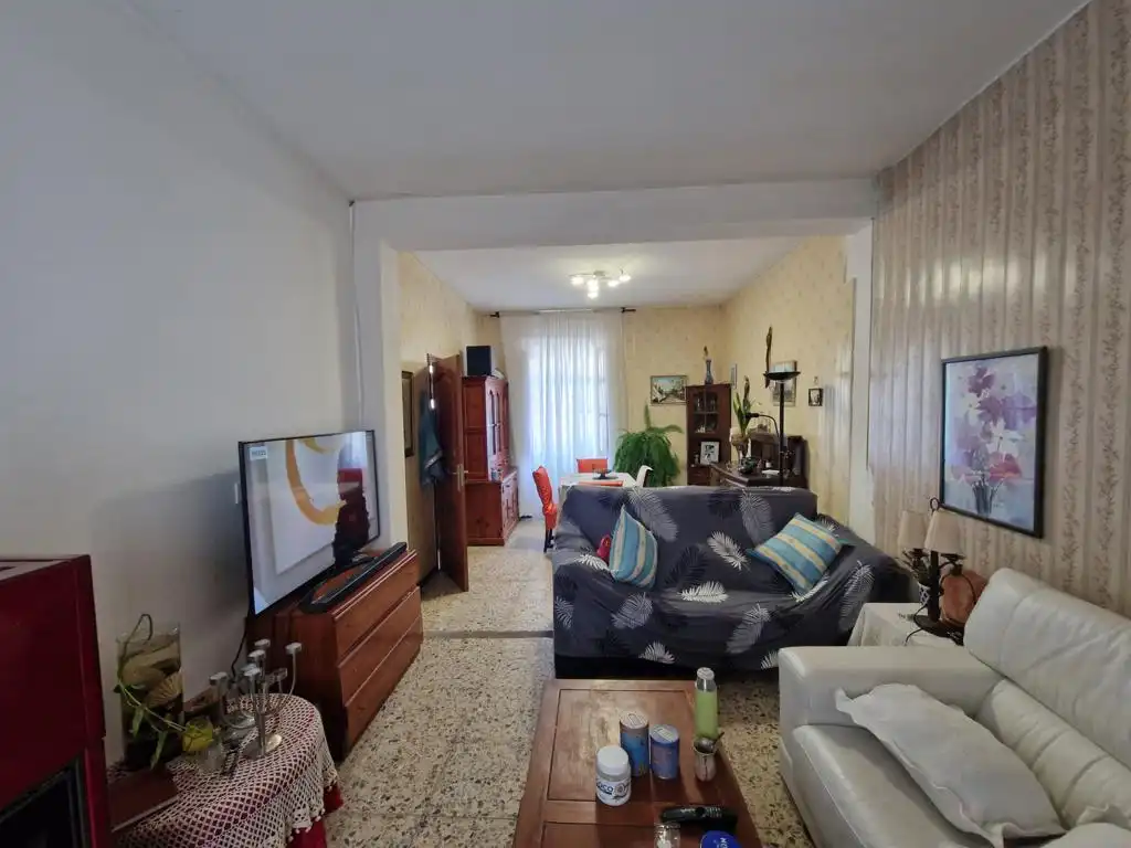Sala d'estar de Casa o xalet en venda en Ribeira amb Jardí privat, Terrassa i Moblat