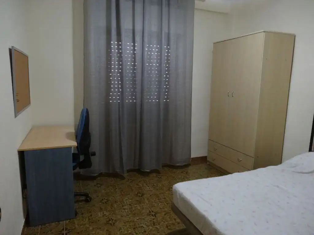 Schlafzimmer von Wohnung zur Miete in San Vicente del Raspeig / Sant Vicent del Raspeig mit Möbliert, Ofen und Waschmaschine