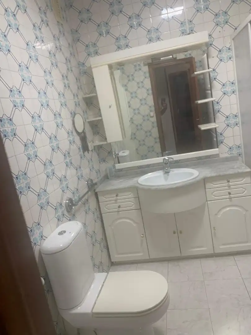 Bany de Pis en venda en Valladolid amb Calefacció, Parquet i Terrassa