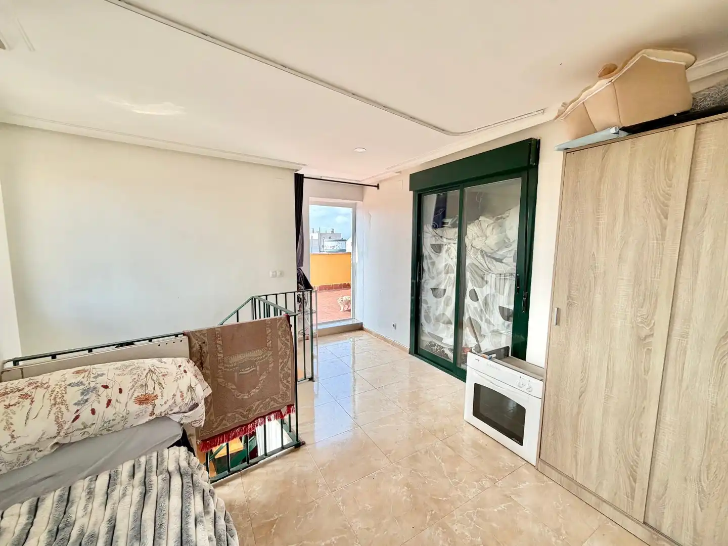 Sala de estar de Ático en venta en Torre-Pacheco con Calefacción, Terraza y Amueblado