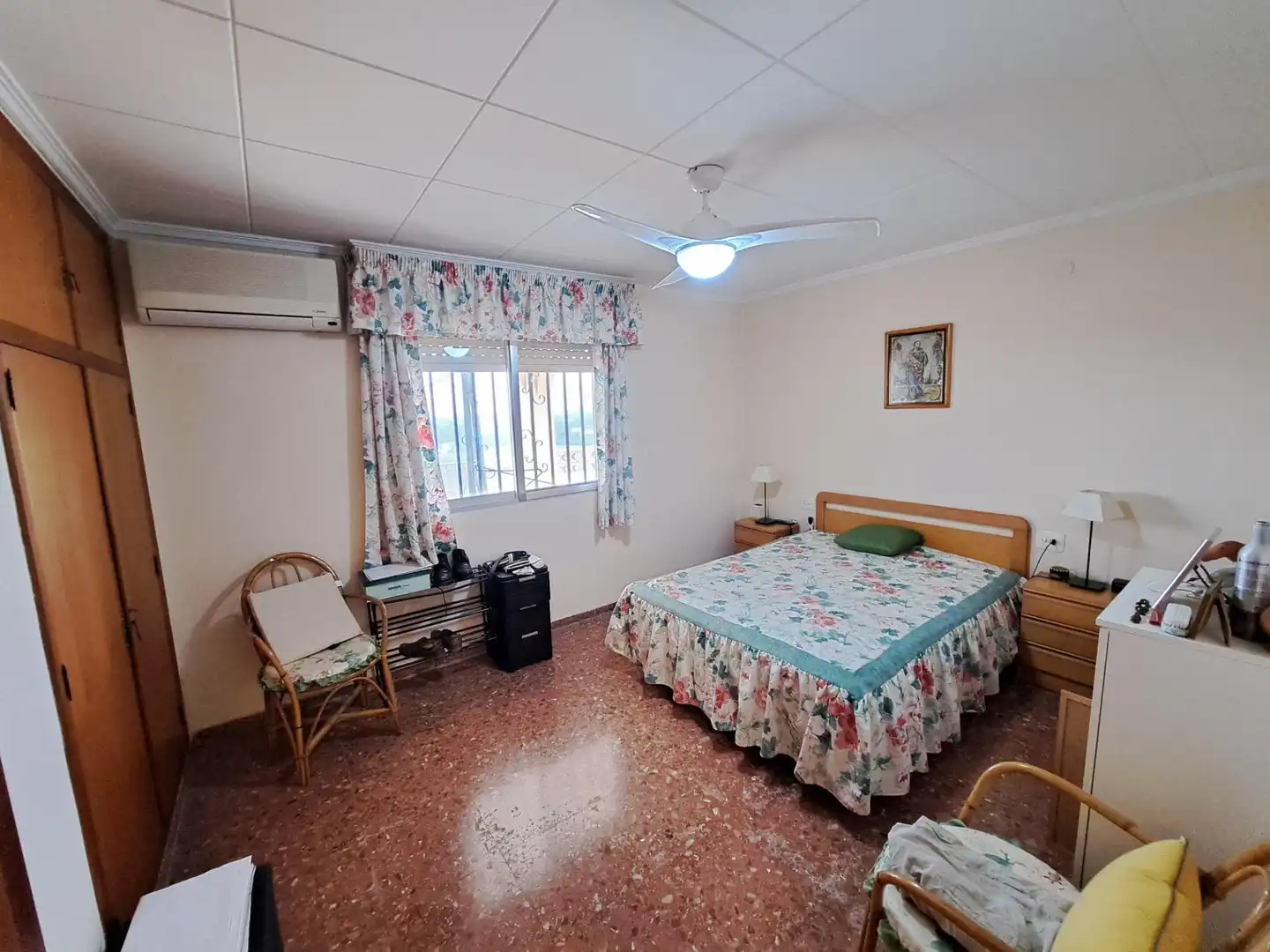 Habitación de Casa o chalet en venta en Alzira con Aire acondicionado, Jardín privado y Terraza