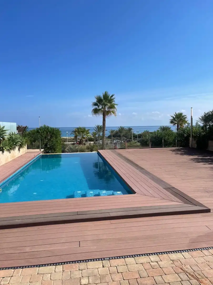 Schwimmbecken von Haus oder Chalet zur Miete in Elche / Elx mit Klimaanlage, Heizung und Privatgarten