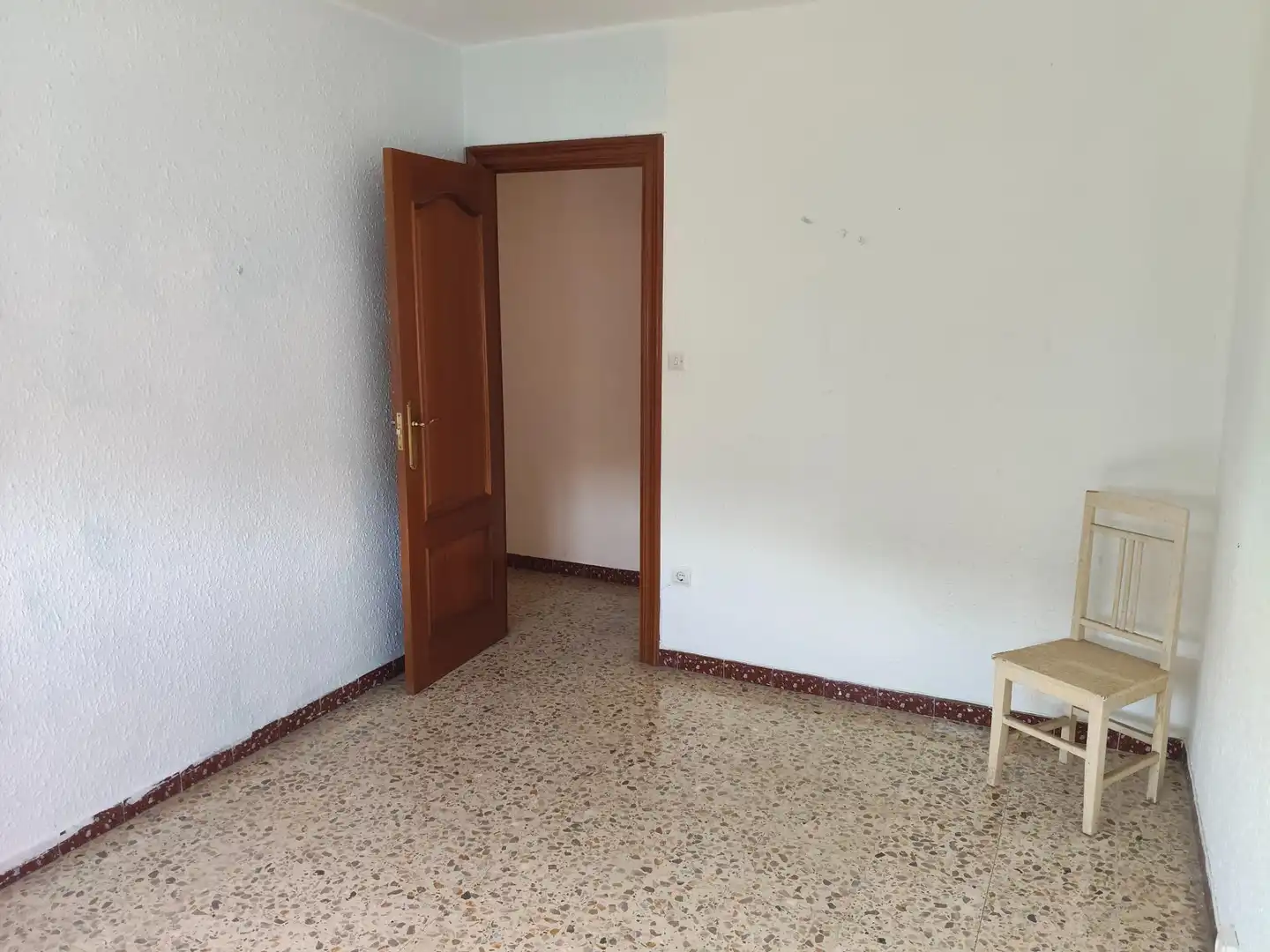 Bedroom of Flat for sale in Zaragoza  with Heating, Terrace and Storage room