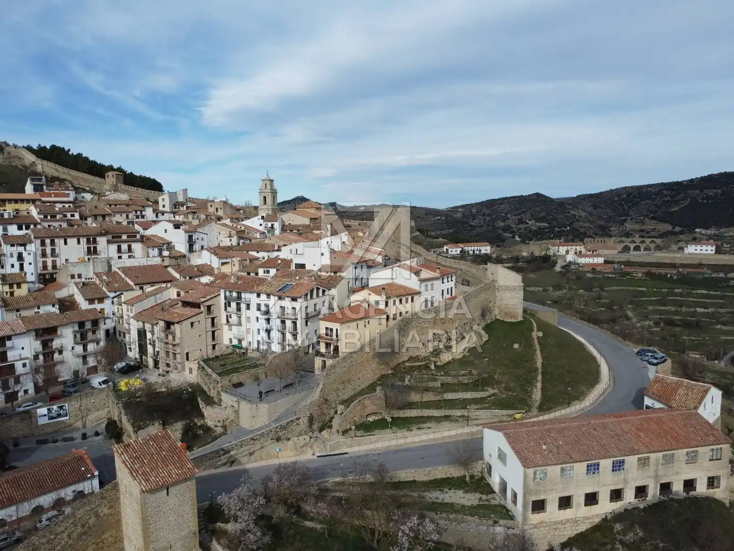 Vista exterior de Finca rústica en venda en Morella amb Calefacció, Traster i Moblat