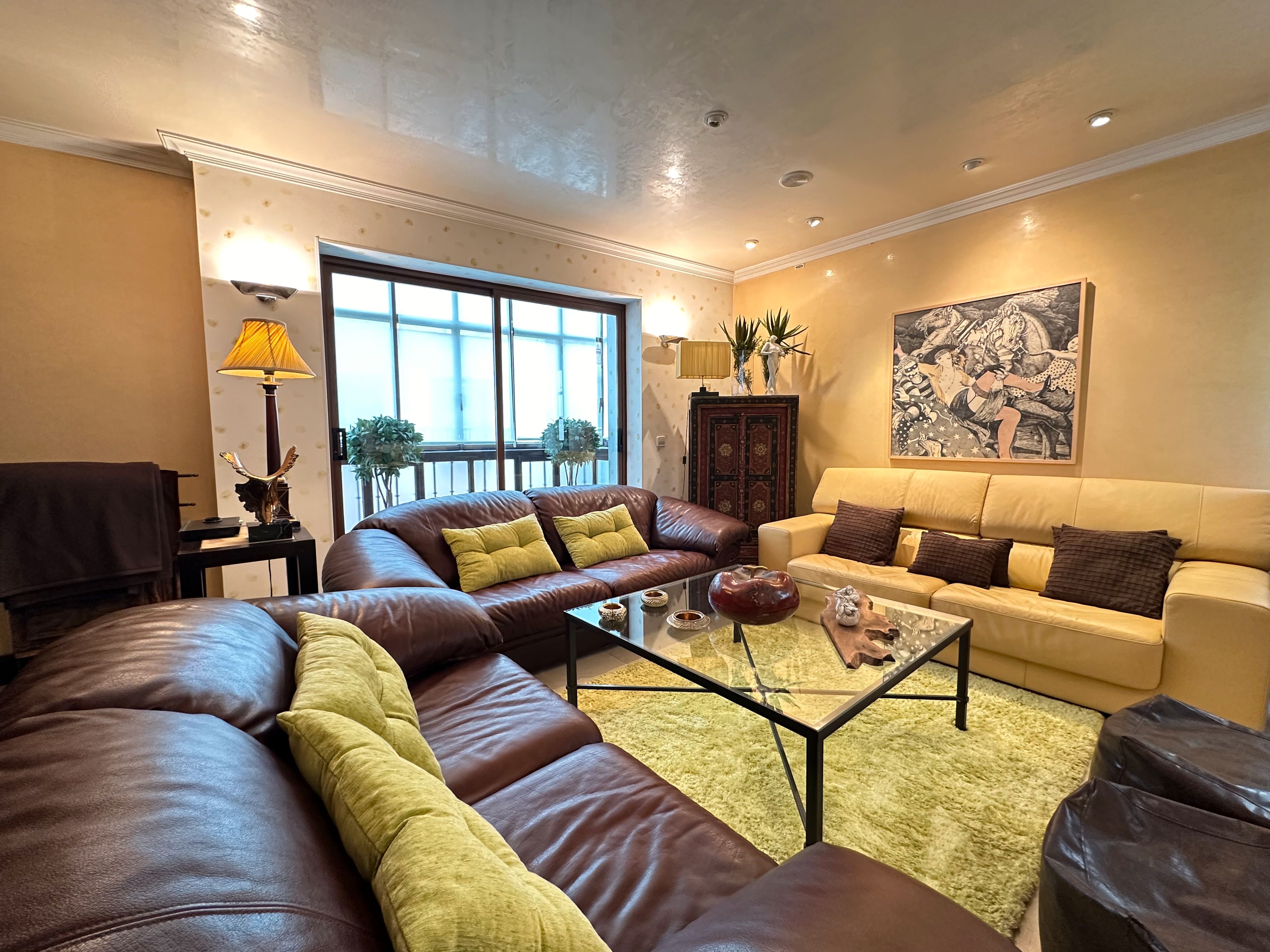 Living room of Flat for sale in Soria Capital   with Parquet flooring, Storage room and Oven