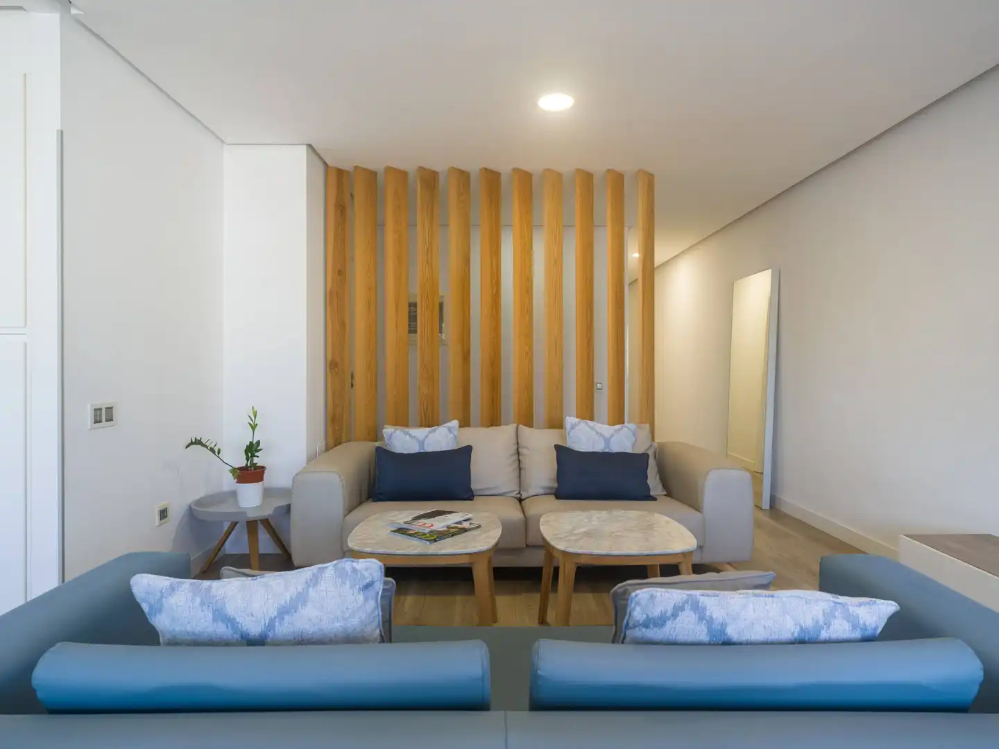Sala d'estar de Pis en venda en Las Palmas de Gran Canaria amb Aire condicionat
