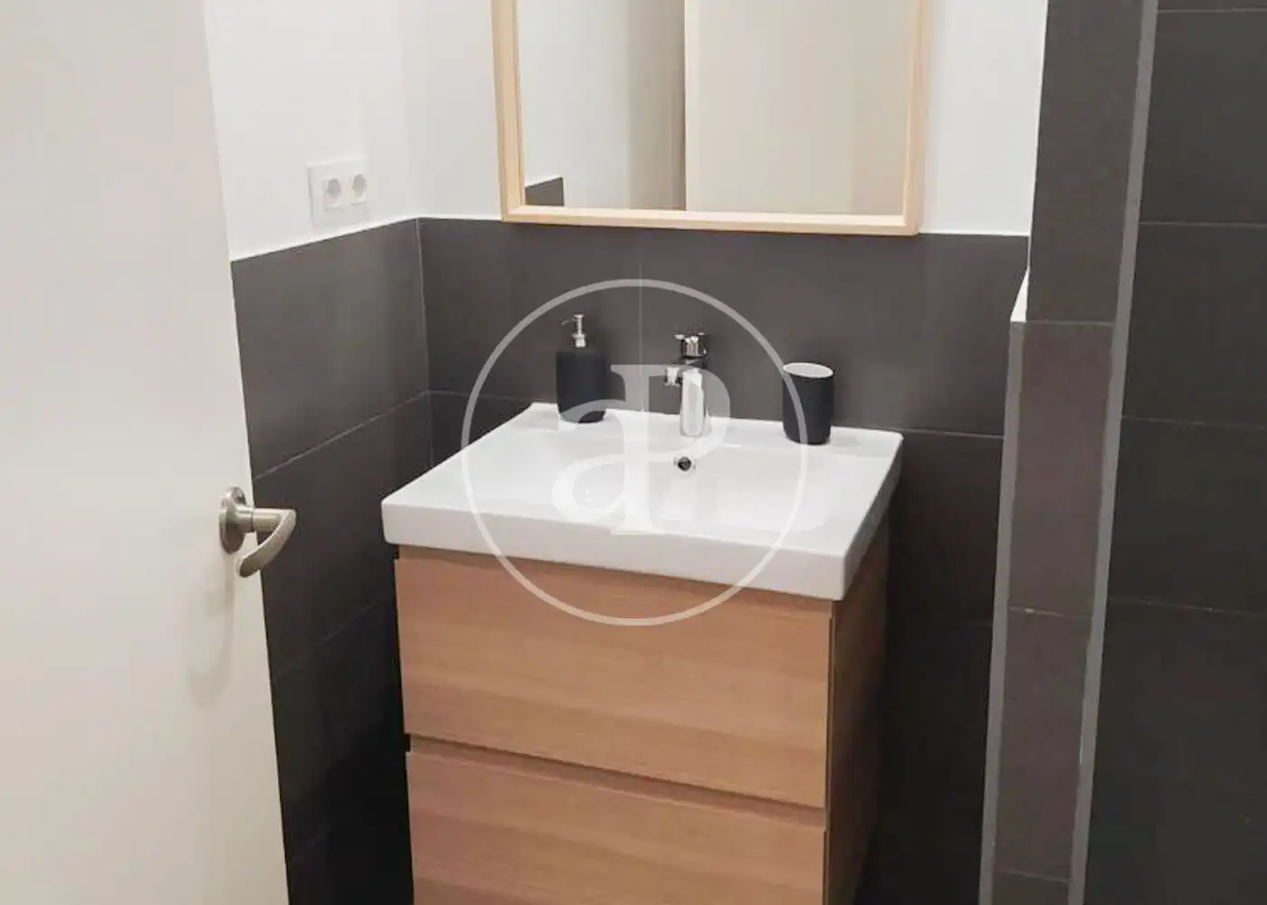 Baño de Piso en venta en Barcelona con Aire acondicionado y Calefacción