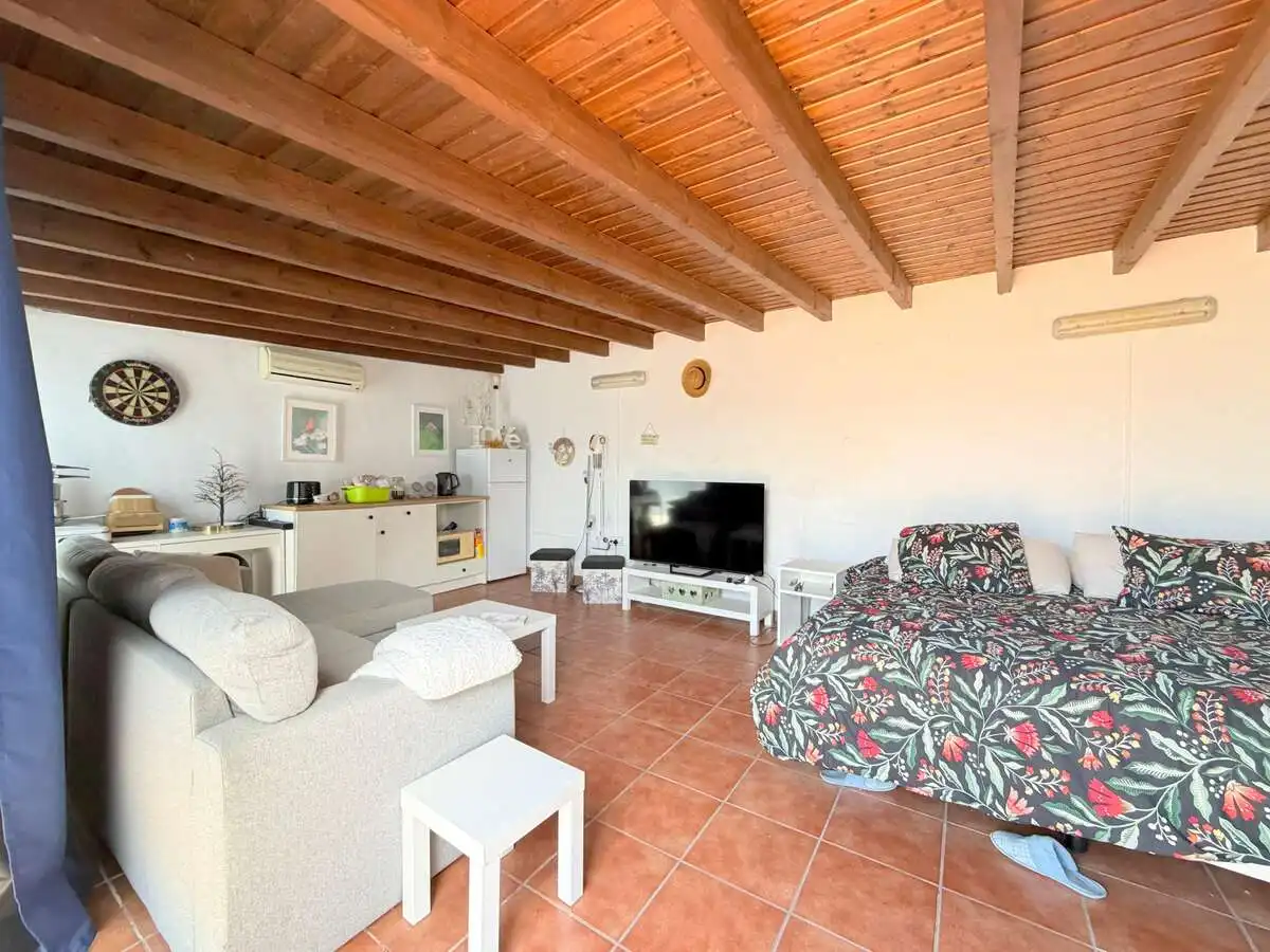 Sala d'estar de Casa o xalet en venda en Tías amb Terrassa, Piscina i Moblat