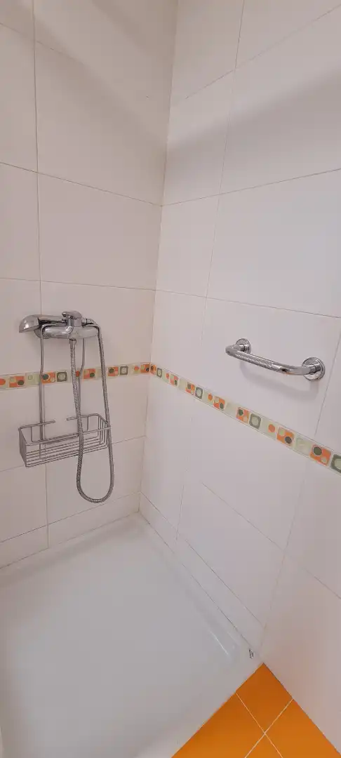 Bathroom of Flat for sale in El Tiemblo   with Heating, Parquet flooring and Storage room