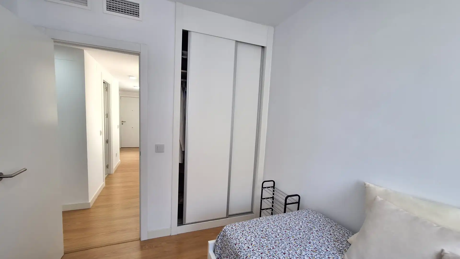 Bedroom of Flat for sale in Estepona  with Air Conditioner, Storage room and Swimming Pool