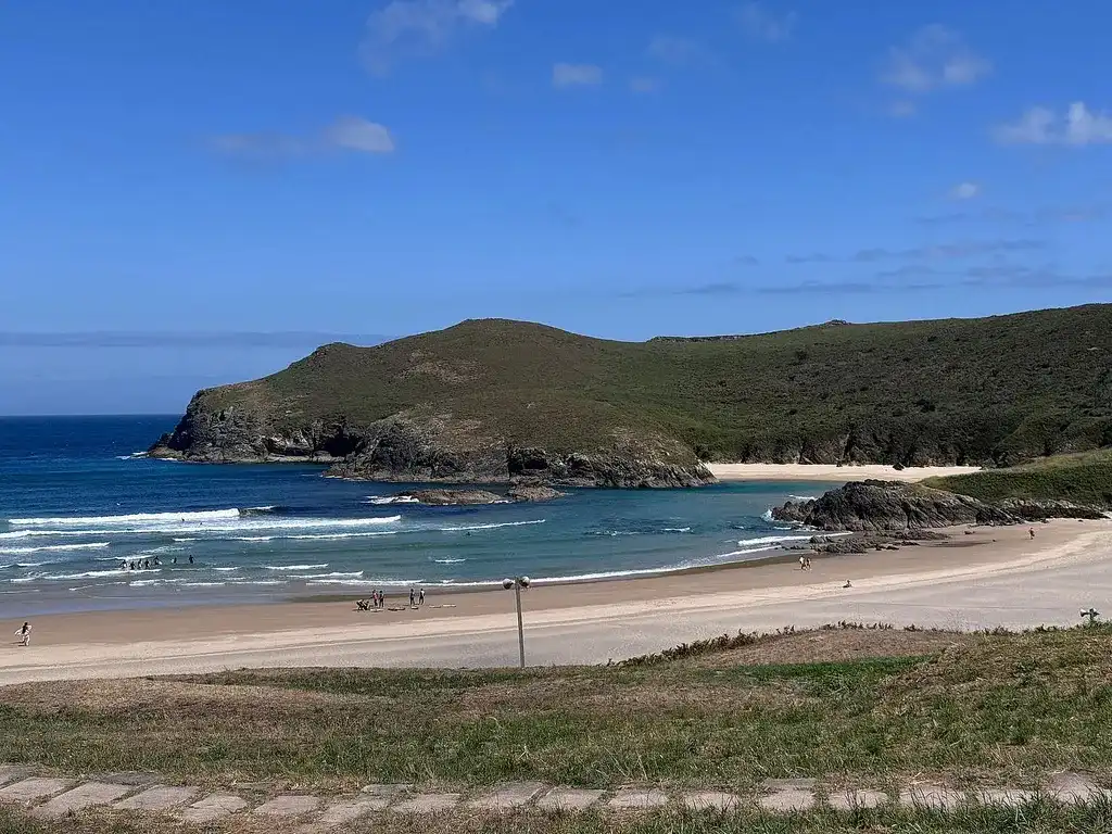 Vista exterior de Casa o xalet en venda en Valdoviño amb Jardí privat