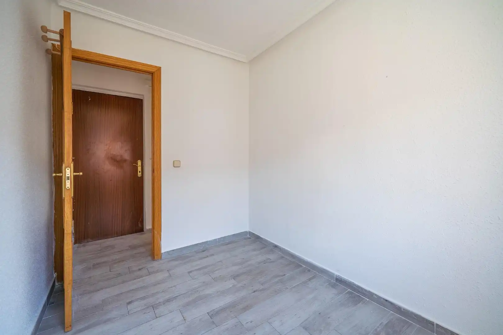Piso en venta en Calle ATHOS, Puerta del Ángel