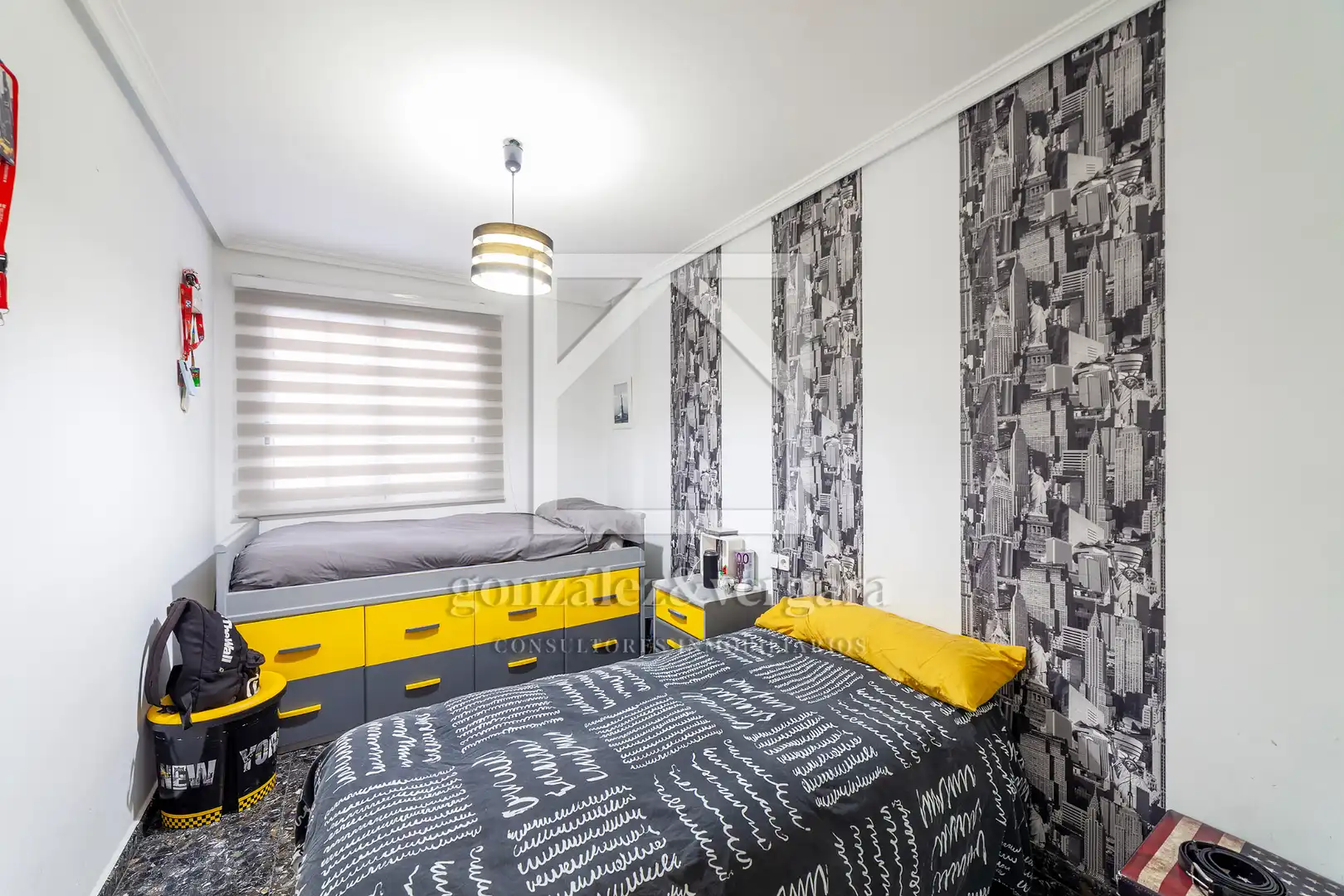 Habitación de Casa adosada en venta en Alzira con Aire acondicionado, Calefacción y Terraza