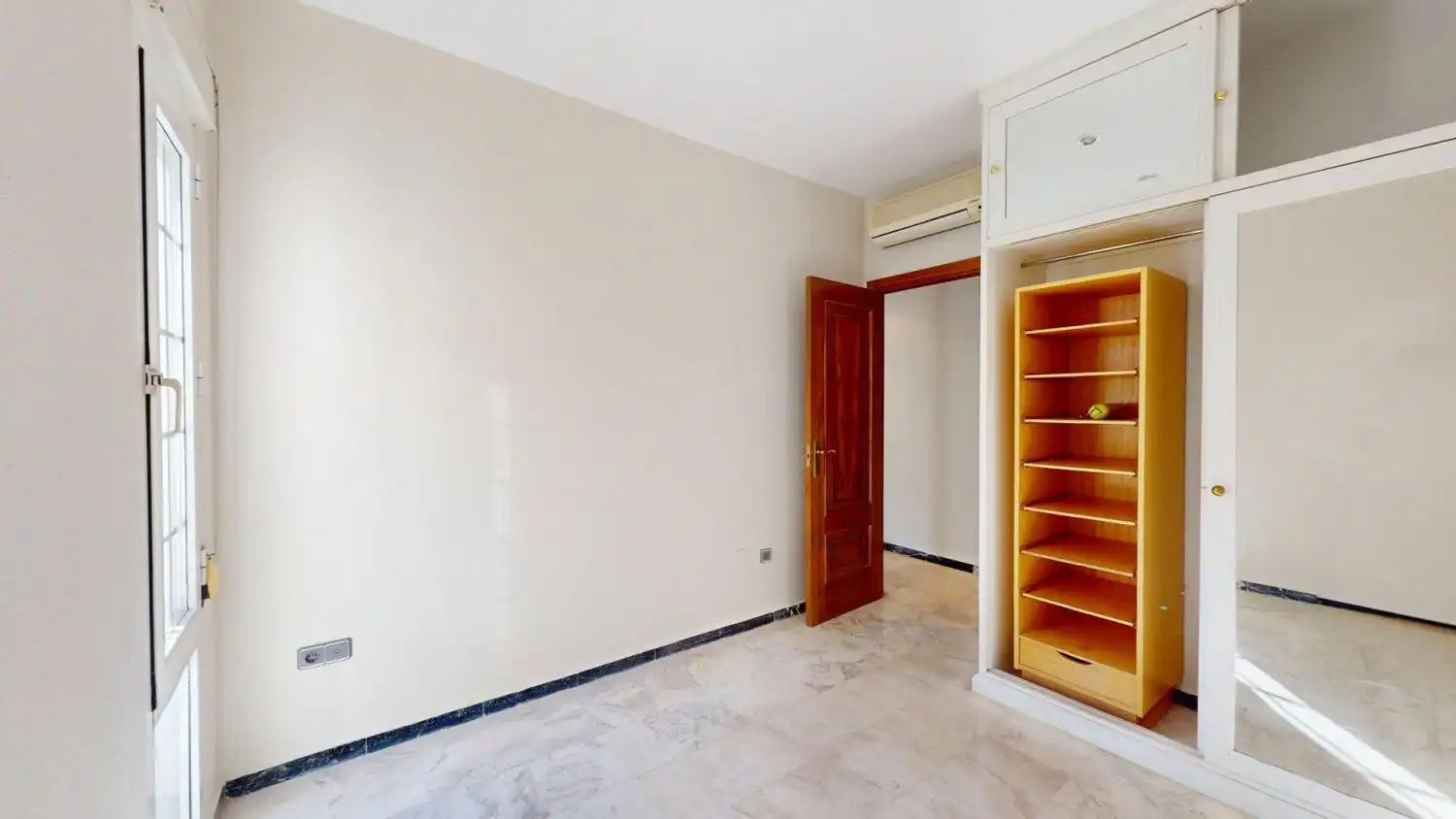 Habitación de Casa o chalet en venta en Bellavista - La Palmera