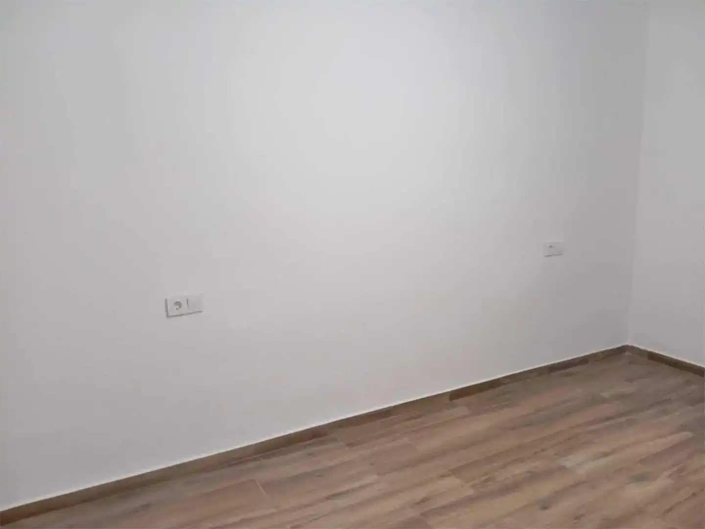 Schlafzimmer von Wohnung zum Verkauf in Terrassa mit Klimaanlage und Balkon
