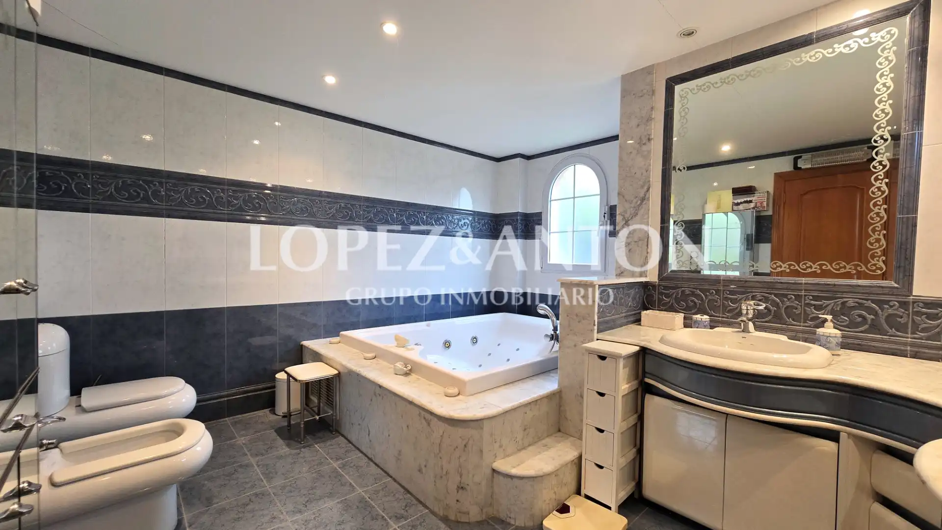Baño de Casa o chalet en venta en Benaguasil con Aire acondicionado, Jardín privado y Parquet