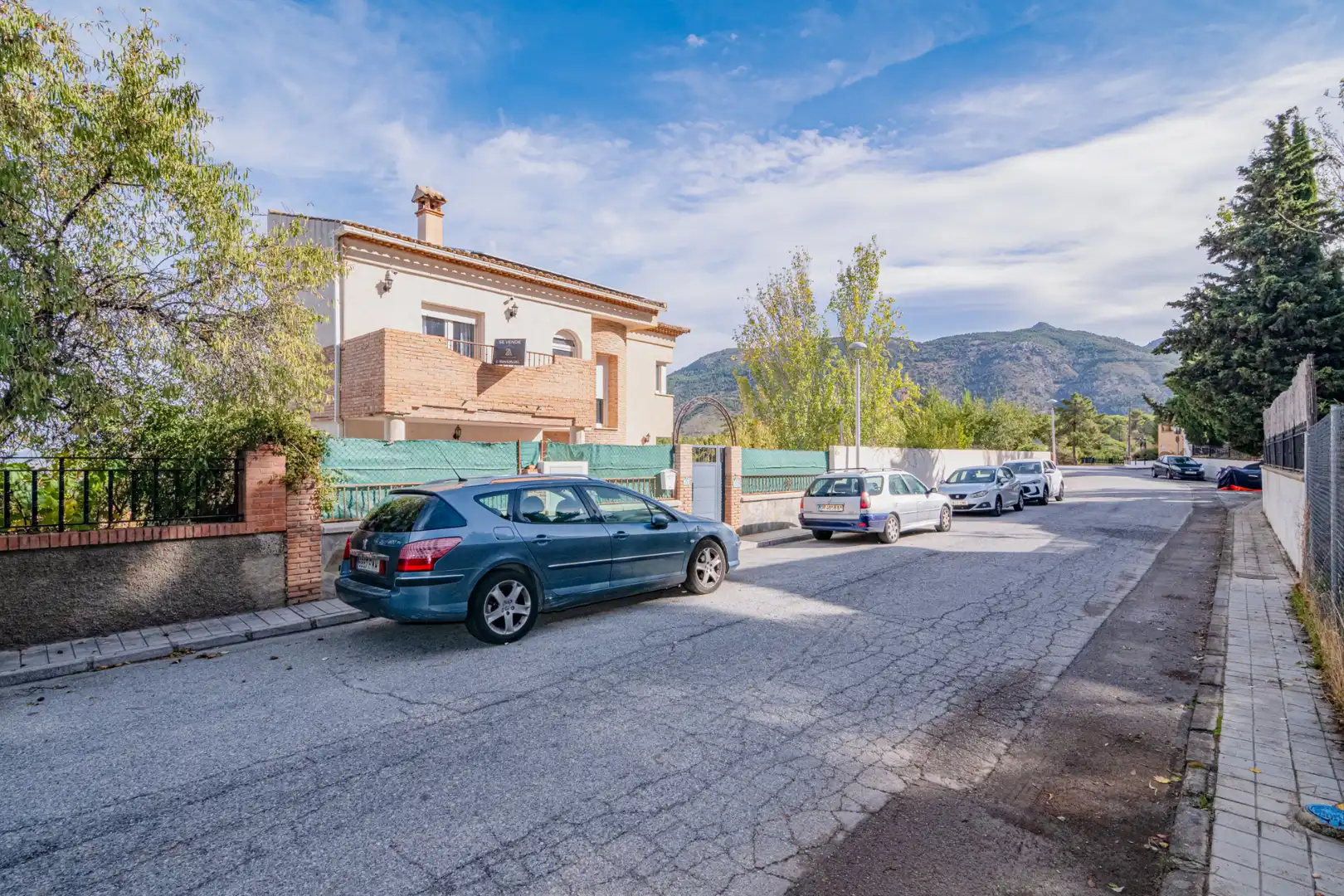 Vista exterior de Casa o chalet en venta en La Zubia con Aire acondicionado, Calefacción y Jardín privado