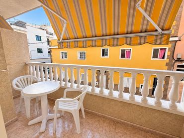 Apartament amb balcó de lloguer a Avenida Avenida Venezuela 25