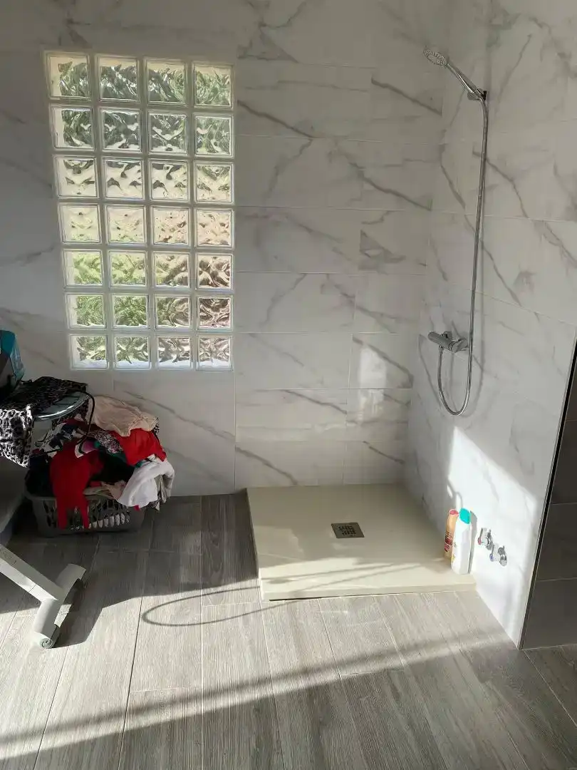 Bany de Casa o xalet en venda en Mutxamel amb Aire condicionat, Piscina i Balcó