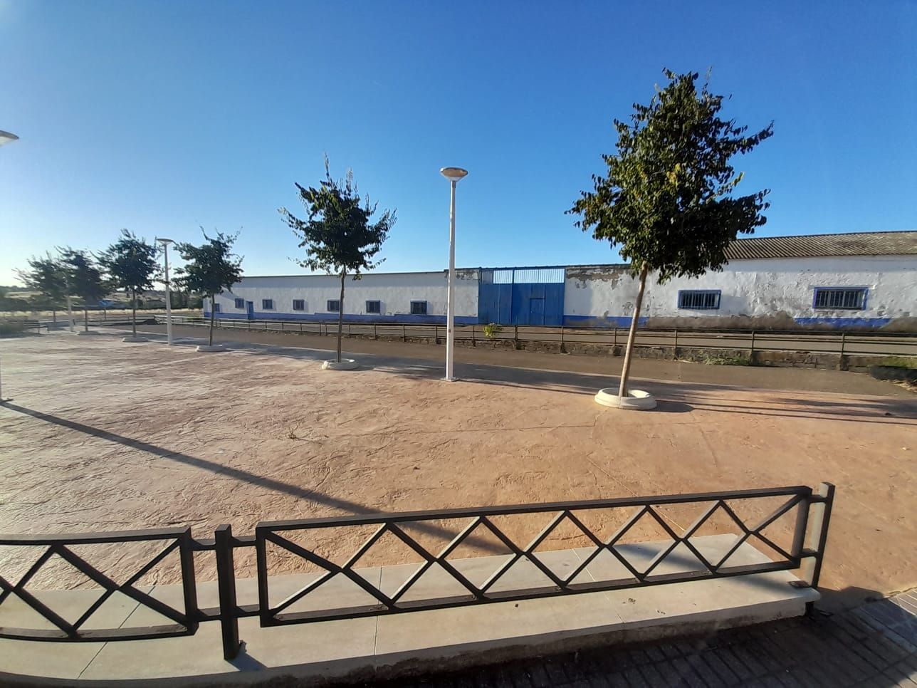 Vista exterior de Nau industrial en venda en Almodóvar del Campo
