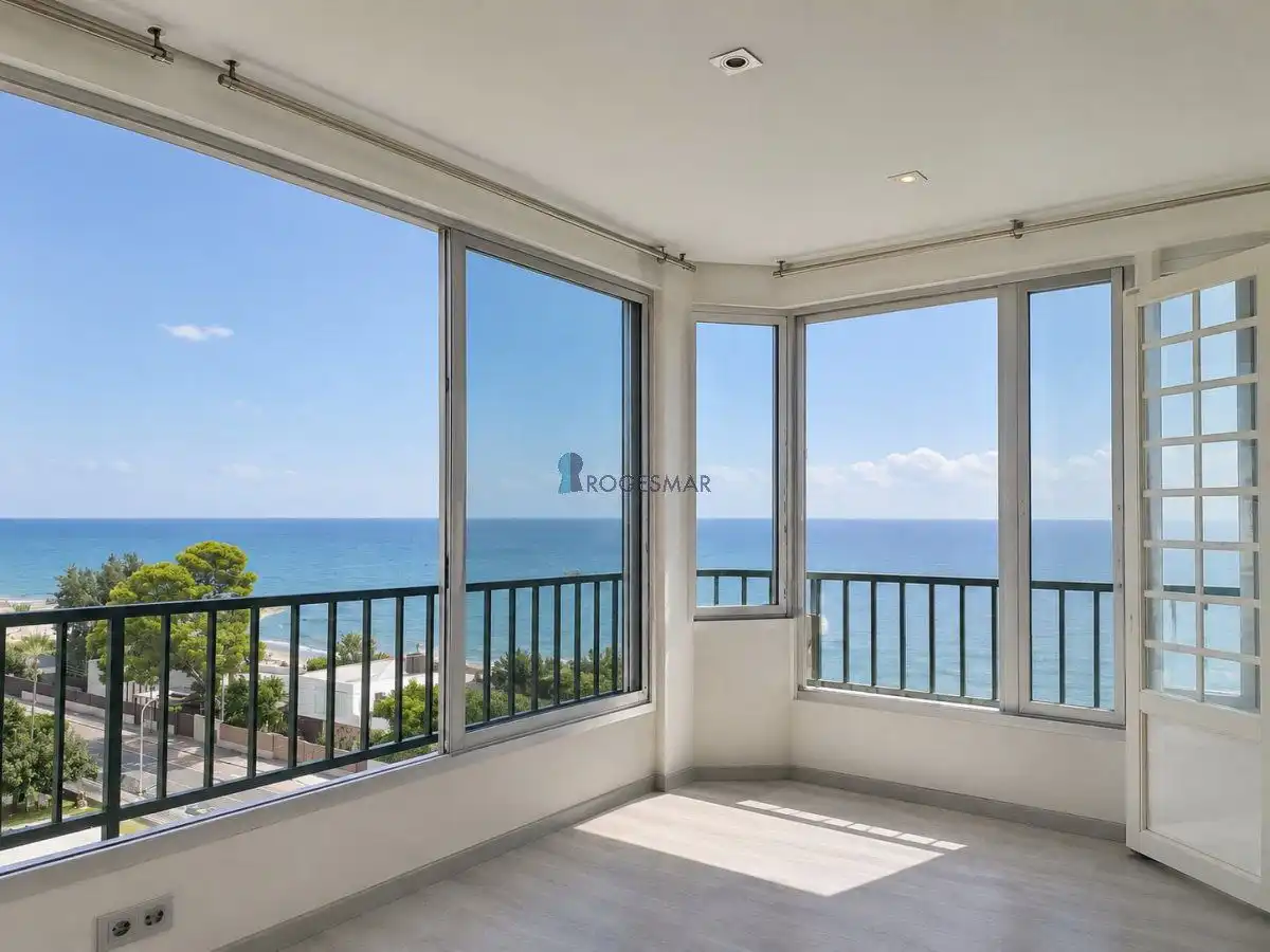 Habitación de Apartamento en venta en Benicasim / Benicàssim con Piscina comunitaria