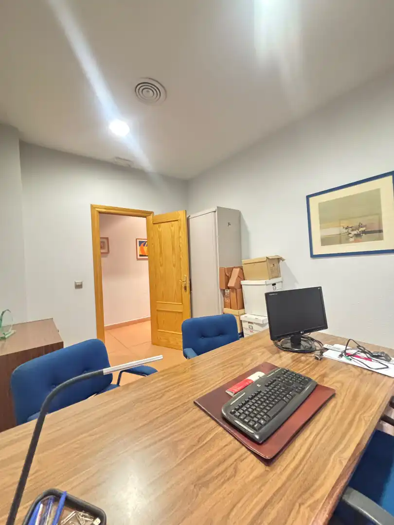 Office space with lift for sale in Centro - Plaza Mayor, imagen 19