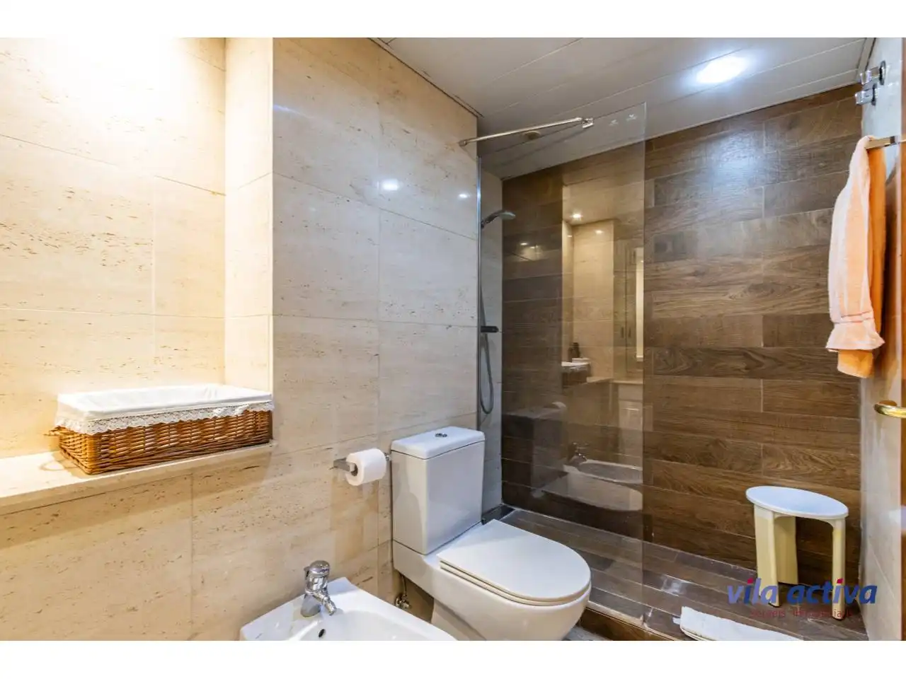 Baño de Piso en venta en Terrassa con Aire acondicionado, Parquet y Balcón
