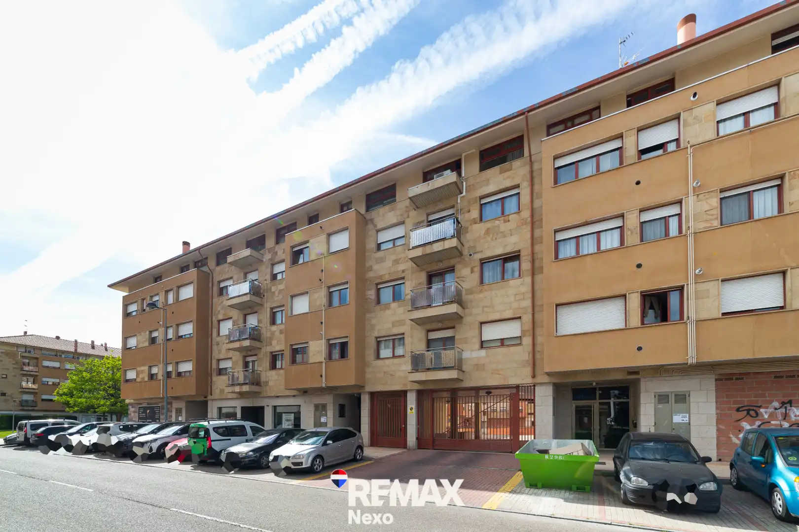 Vista exterior de Piso en venta en Arroyo de la Encomienda con Calefacción, Parquet y Trastero