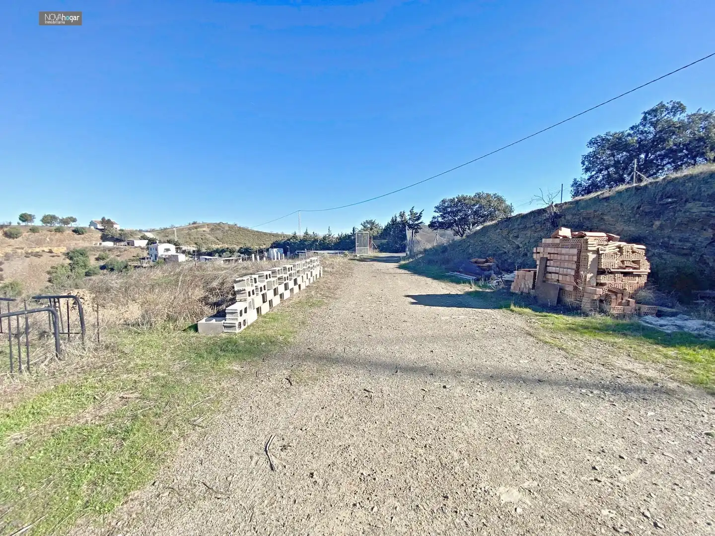 Vista exterior de Finca rústica en venda en Álora amb Jardí privat