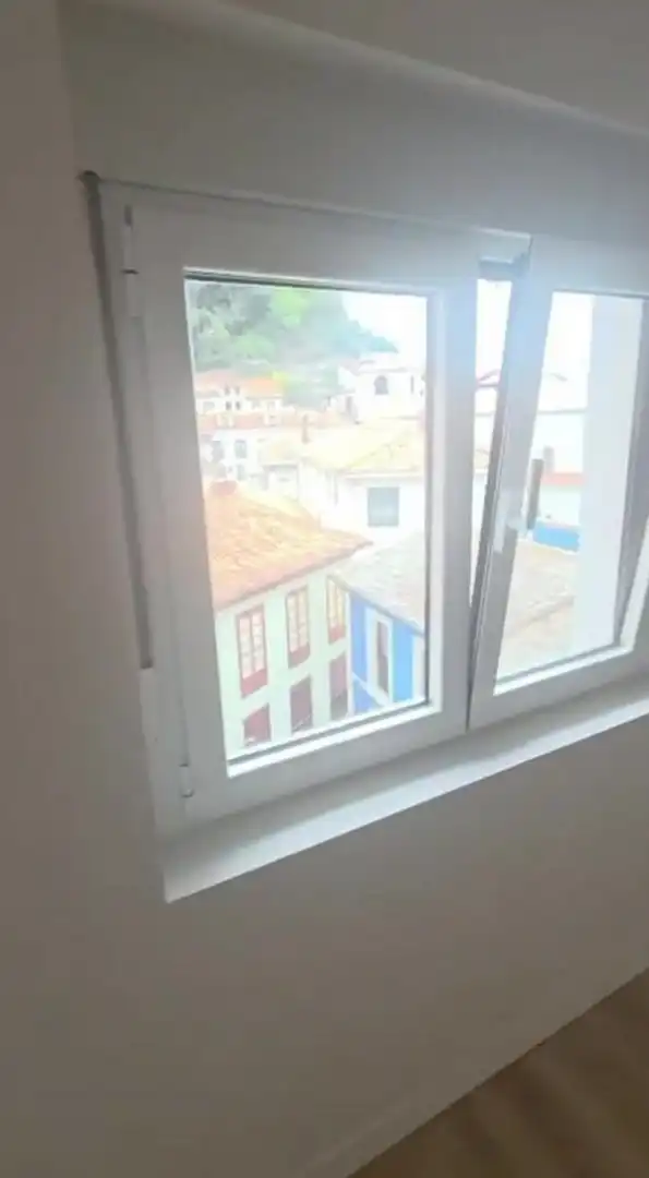Habitación de Piso en venta en Cudillero con Horno