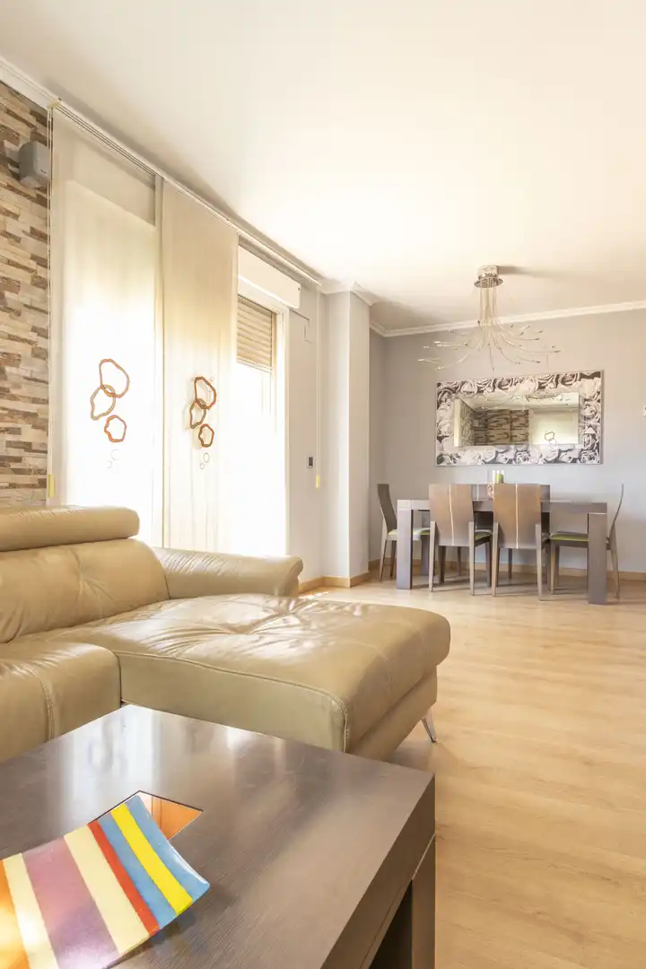 Sala d'estar de Àtic en venda en Paterna amb Aire condicionat, Calefacció i Terrassa