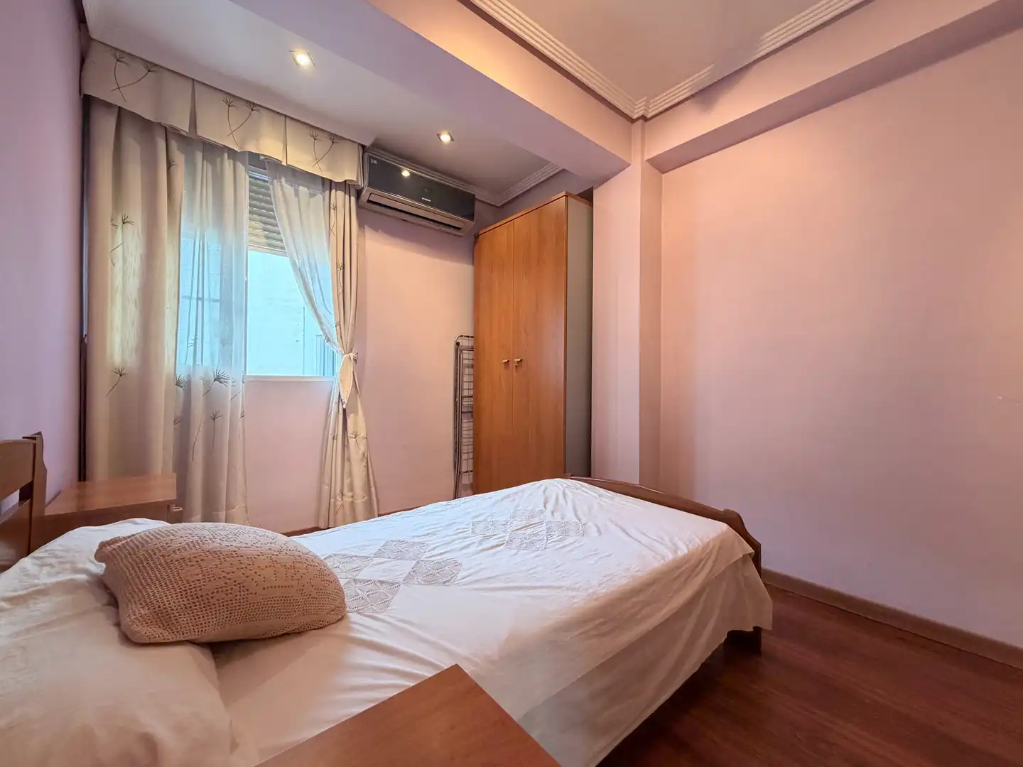 Habitación de Piso en venta en Castellón de la Plana / Castelló de la Plana con Aire acondicionado, Calefacción y Parquet