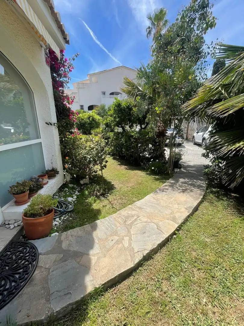 Garden of Houses for sale in Benalmádena  with Air Conditioner, Heating and Private garden