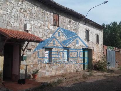Vista exterior de Casa o xalet en venda en Laguna de Negrillos