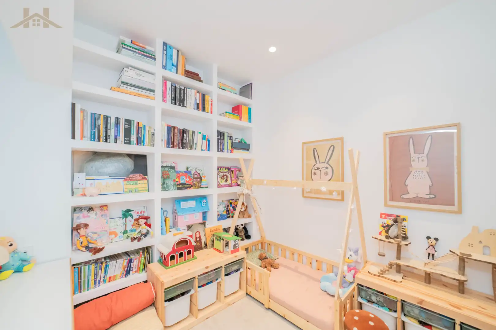 Bedroom of Houses for sale in Villaviciosa de Odón  with Heating, Furnished and Home automation